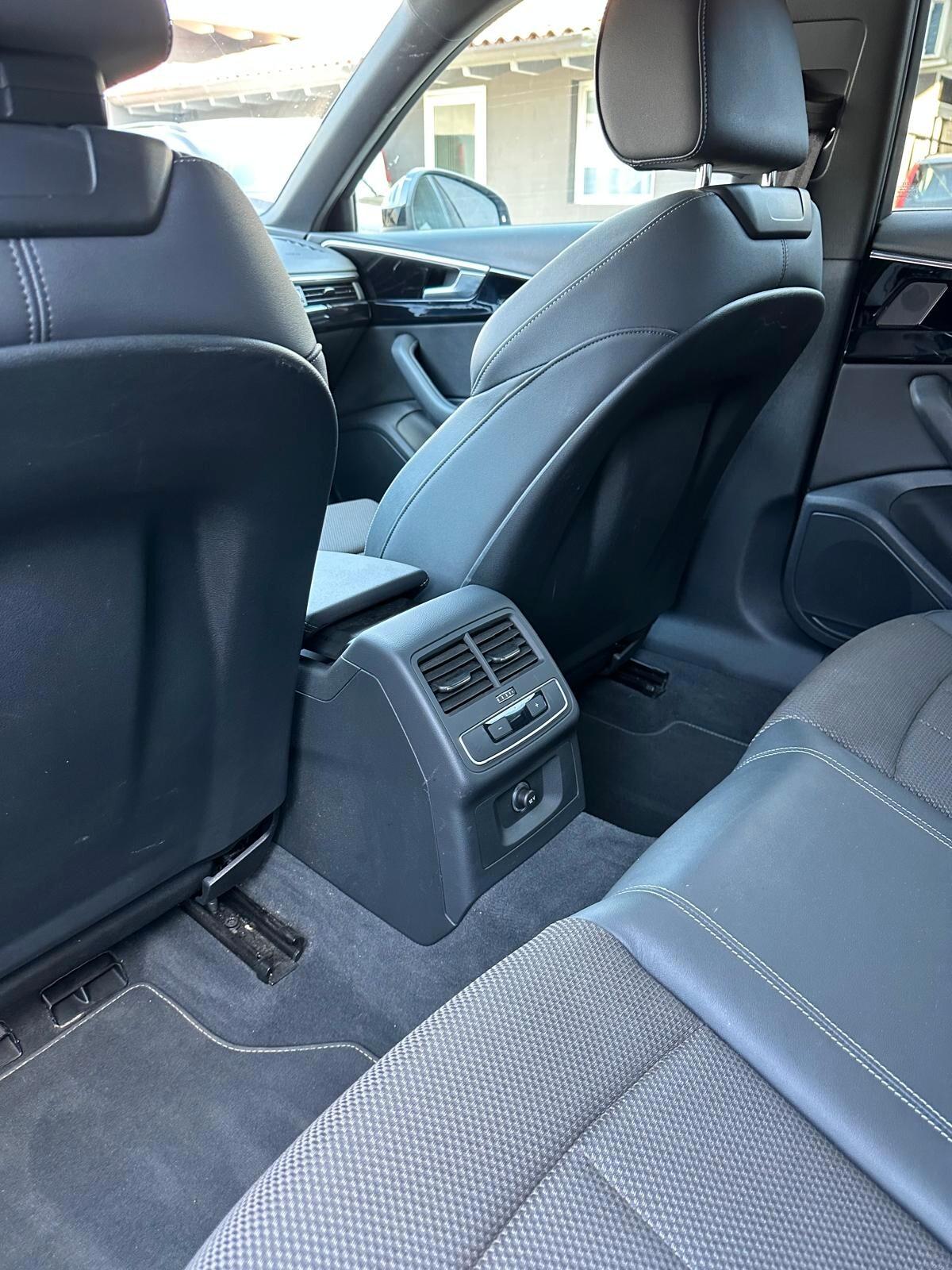 Audi A4 Avant 40 TDI quattro S tronic line edition QuantymGrau UniProprietario