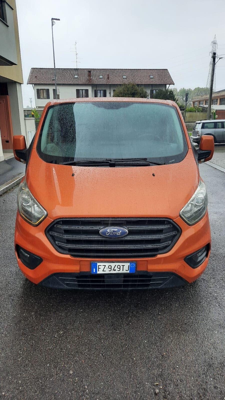Ford Transit Custom Transit Custom 300 2.0 TDCi 130 aut. PC Furgone Titanium
