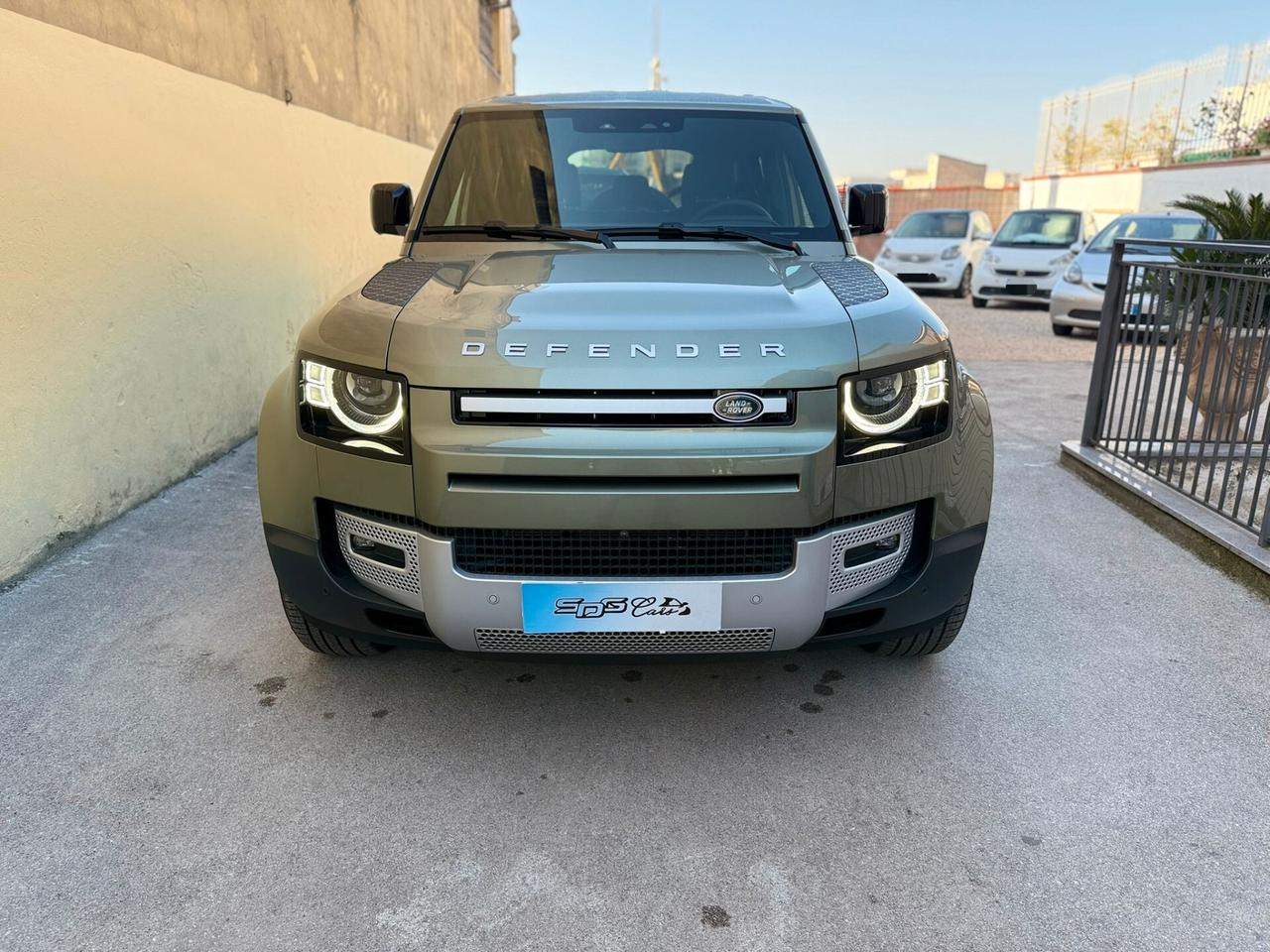 Land Rover Defender 110 3.0D I6 200 CV AWD Auto X-Dynamic SE