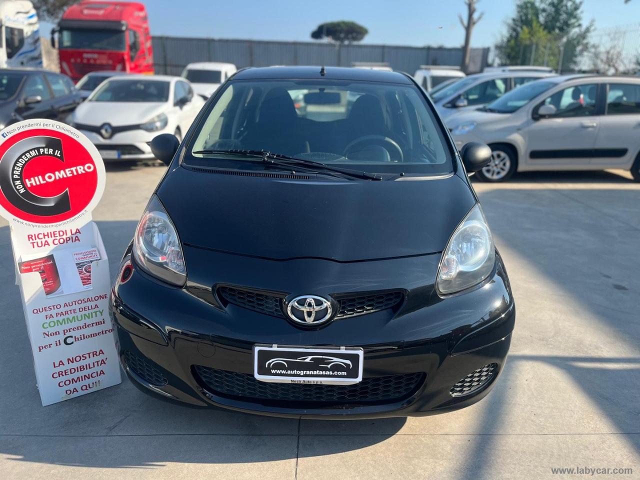 TOYOTA Aygo 1.0 VVT-i 5p. Sol PER NEOPATENTATI