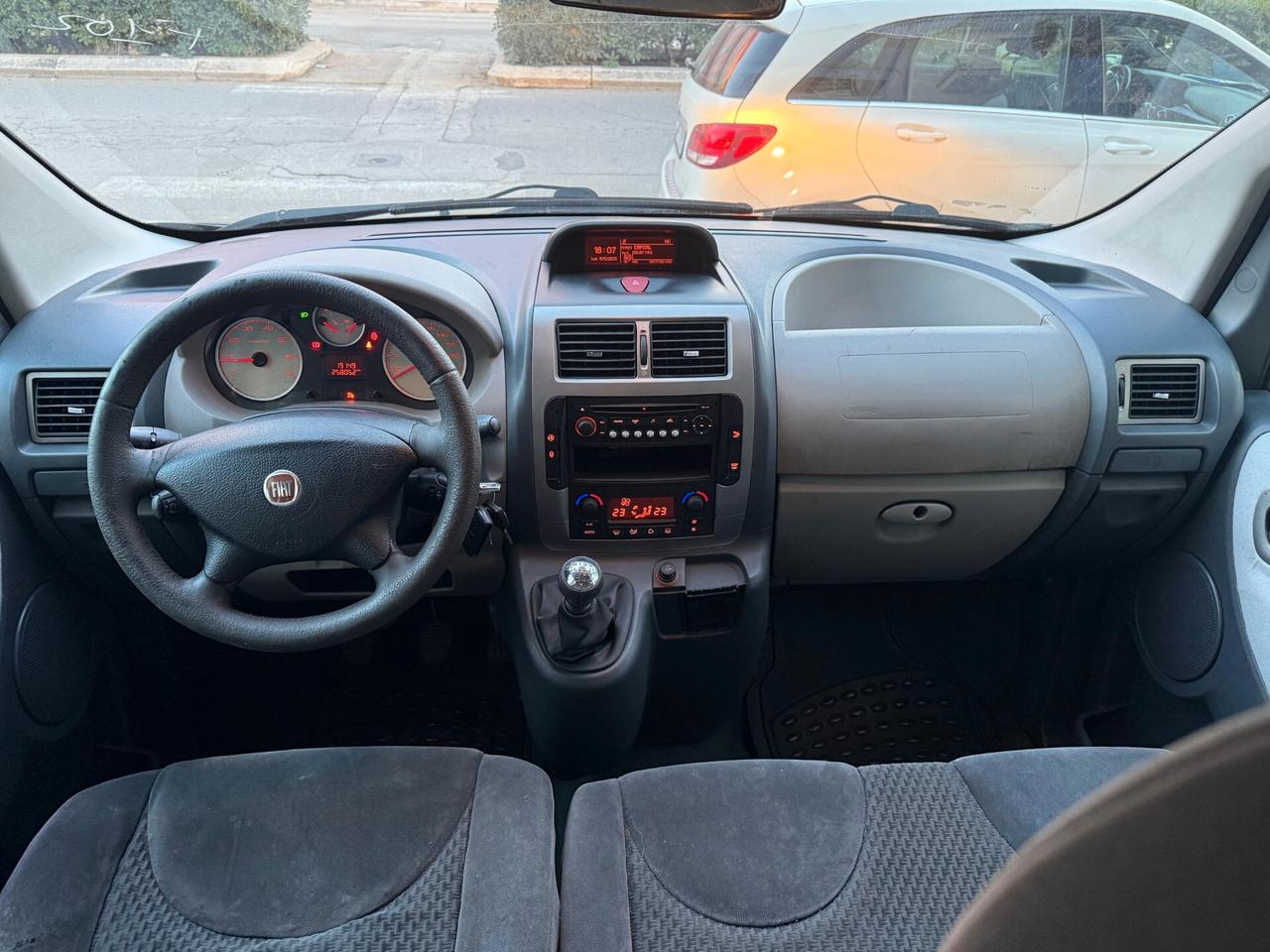 Fiat Scudo 2.0 MJT 135cv Panorama 9 posti