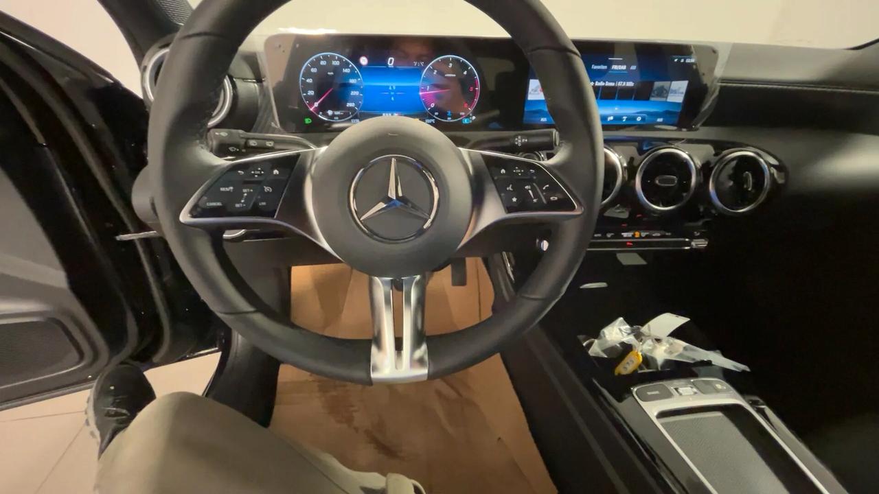 Mercedes-benz A 180 A 180 d Automatic Sport