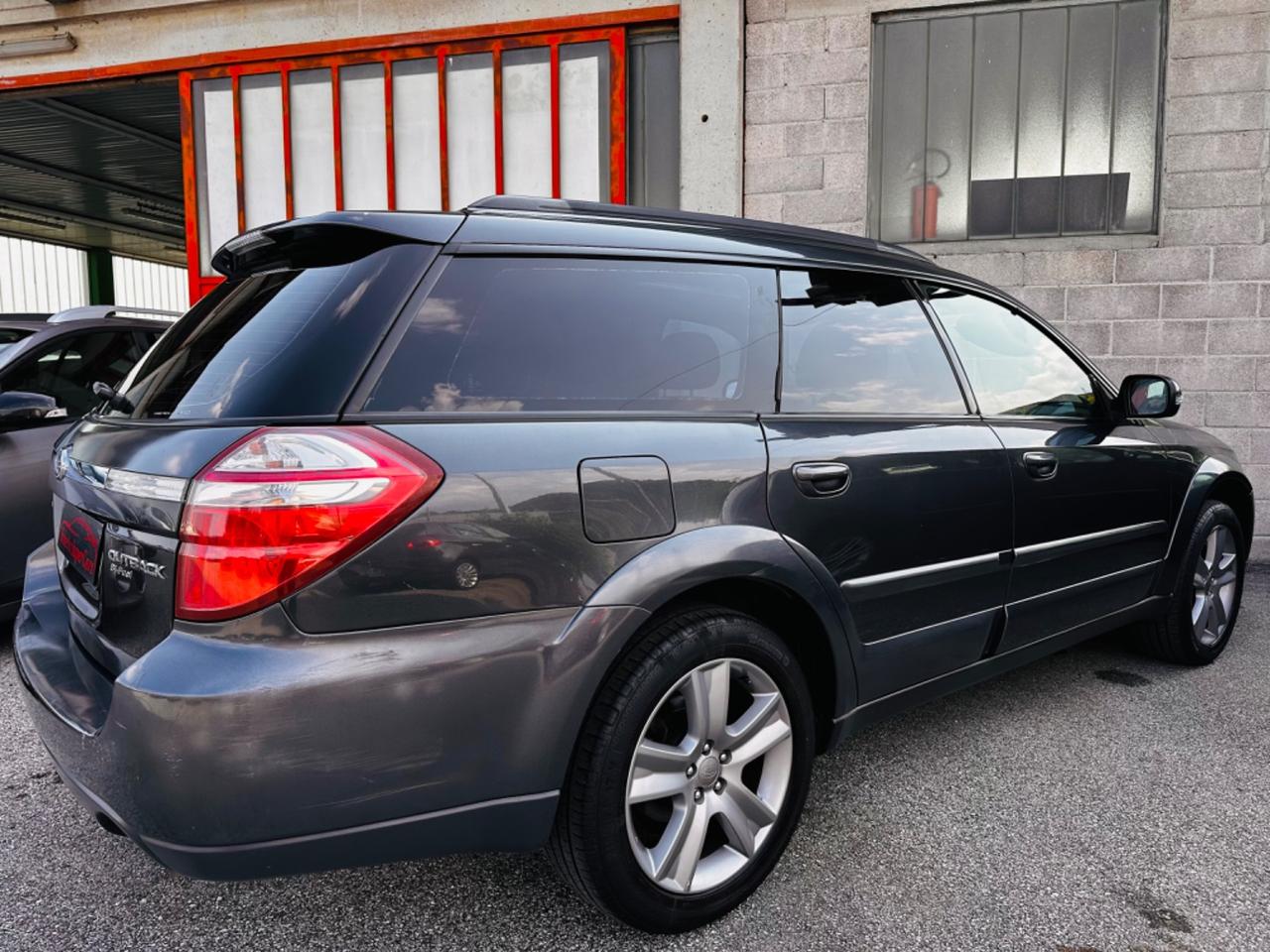 Subaru OUTBACK 2.5i GPL Bi-Fuel 4x4