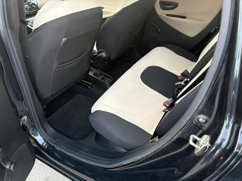 Lancia Ypsilon 5 Porte Ypsilon 1.2 8v Platinum 69cv