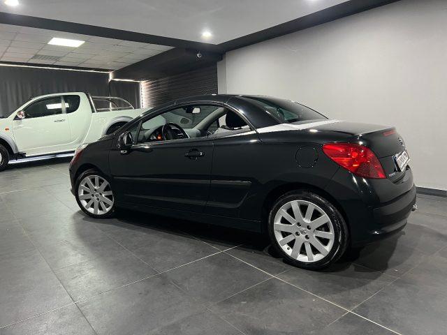 PEUGEOT 207 1.6 HDi 110CV CC Féline