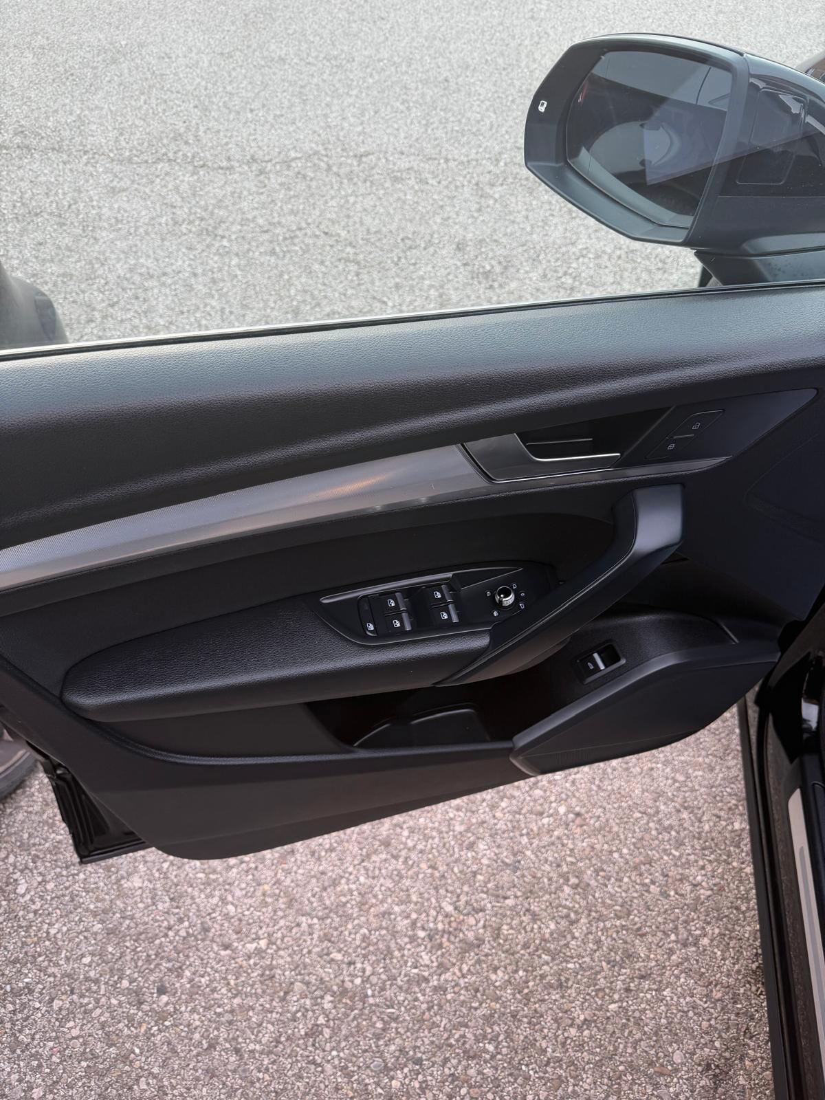 Audi Q5 40 TDI quattro S tronic Sport Virtual Cockpit, Fari Full Led e pacchetto luci ambiente multicolor