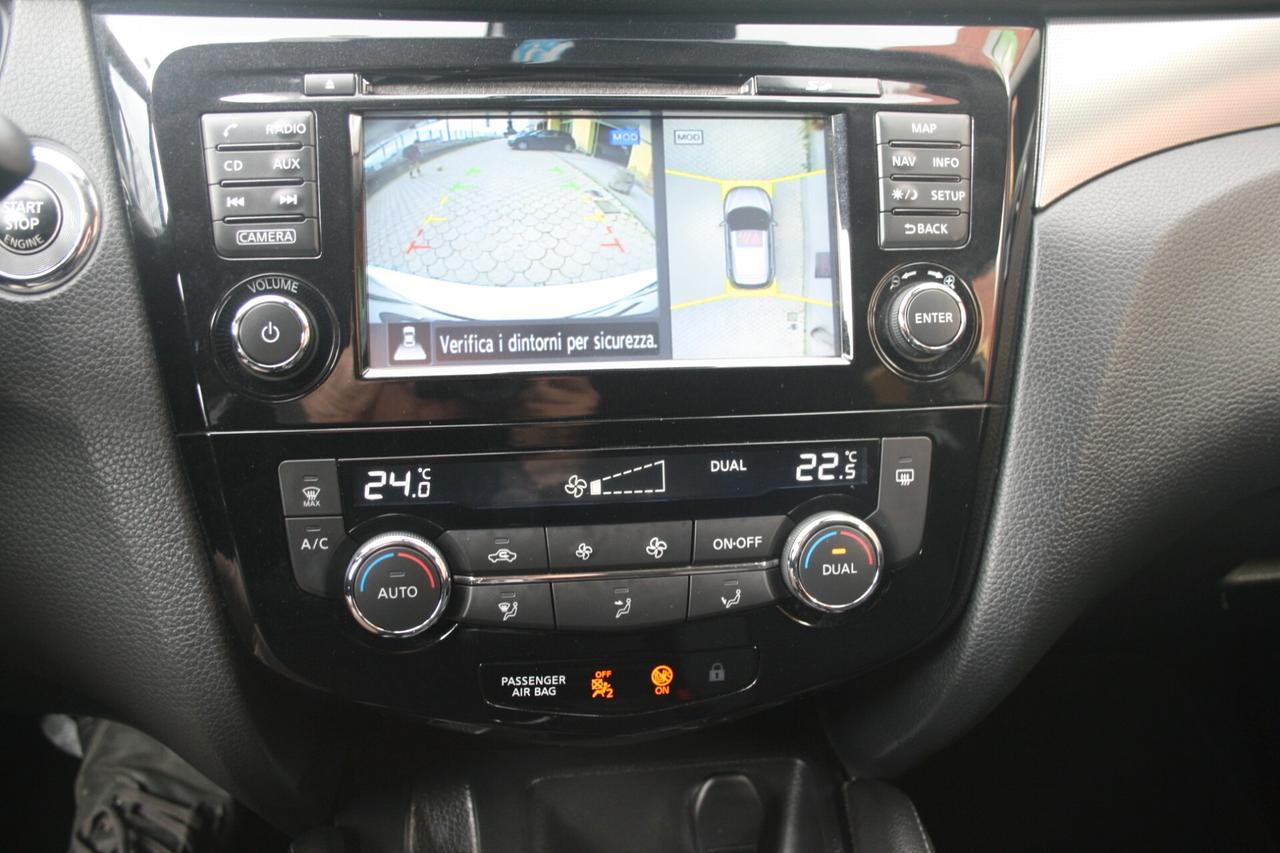 Nissan Qashqai 1.5 dCi Tekna con Tetto Panoramico.