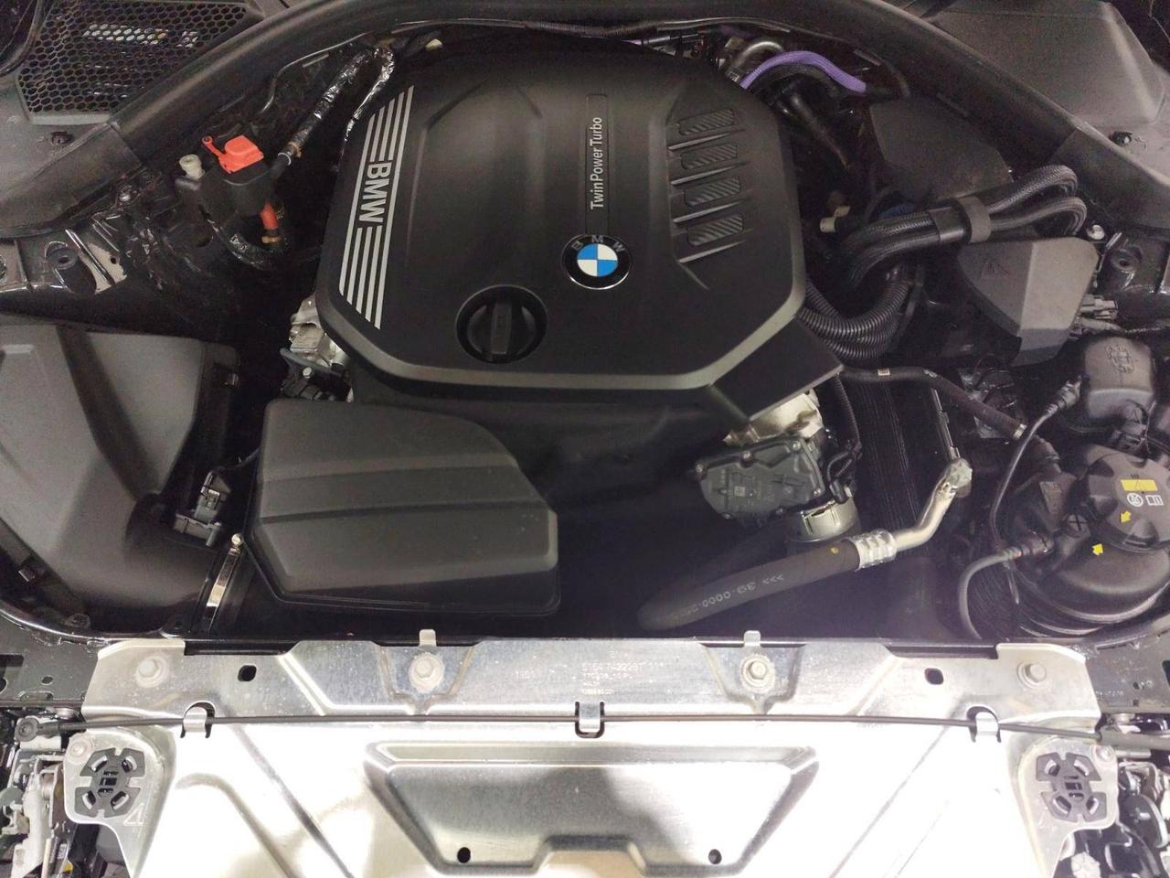 BMW Serie 3 318d Touring 48V Business Advantage