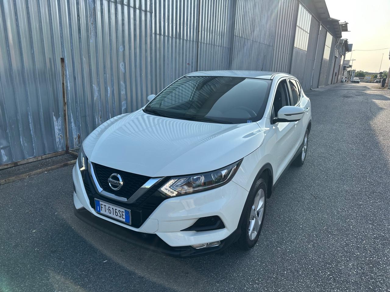 Nissan Qashqai 1.6 dCi 2WD N-Connecta SOLO 120 MILA KM