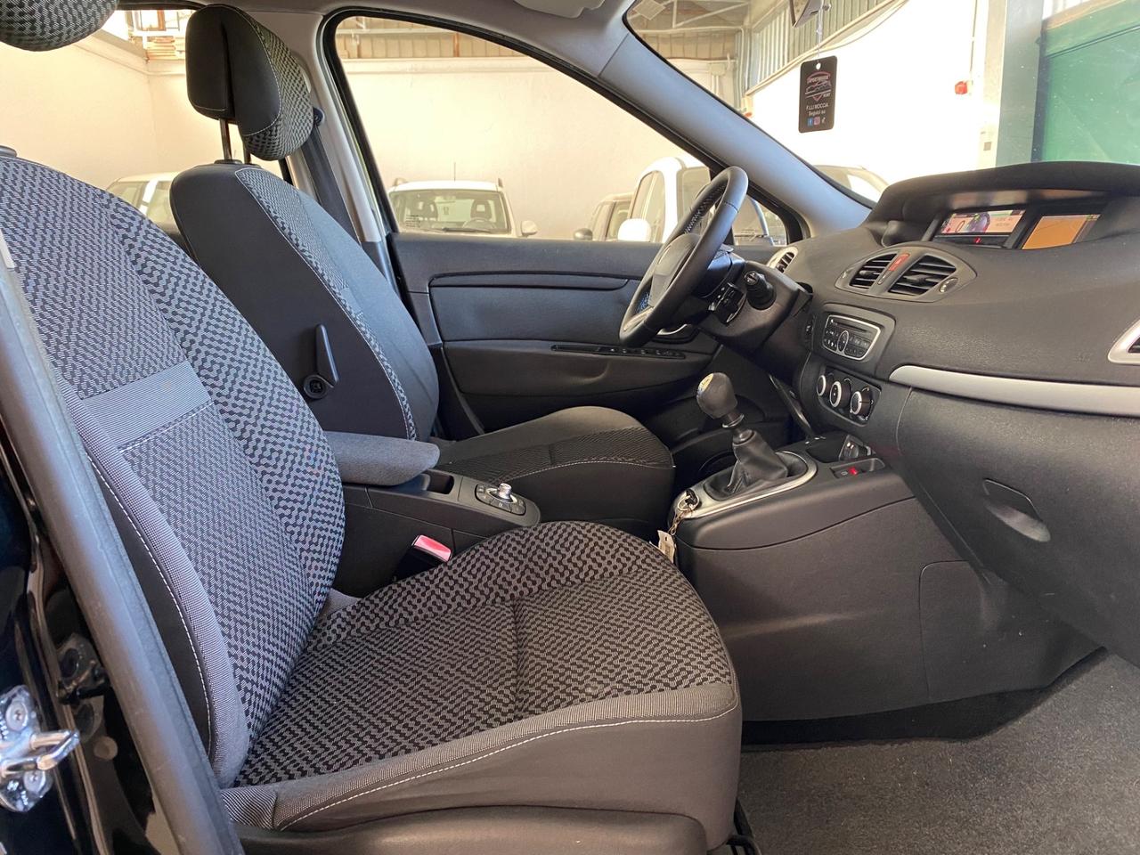 Renault Scenic Scénic X-Mod 1.5 dCi 110CV Luxe