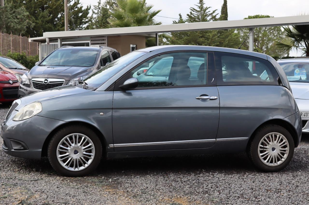 Lancia Ypsilon 1.2 Argento