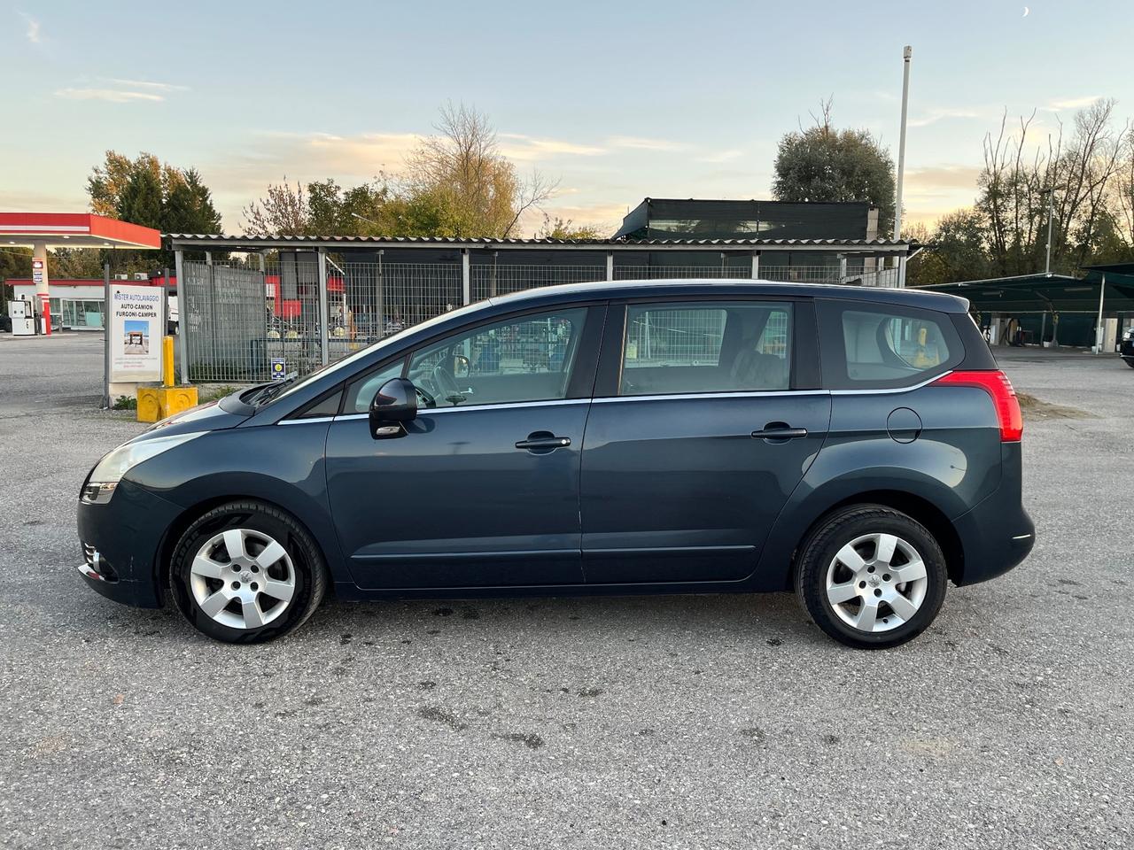 Peugeot 5008 1.6 HDi 112CV Business