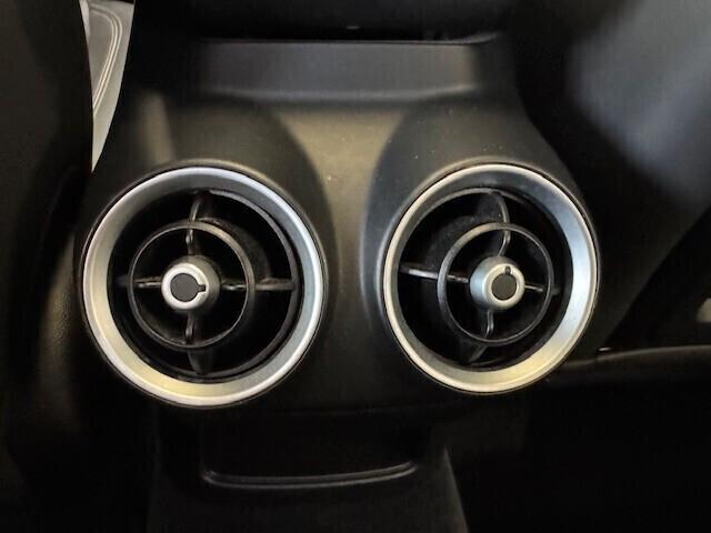 Alfa Romeo Stelvio 2.0 Turbo 280 CV AT8 Q4 Ti