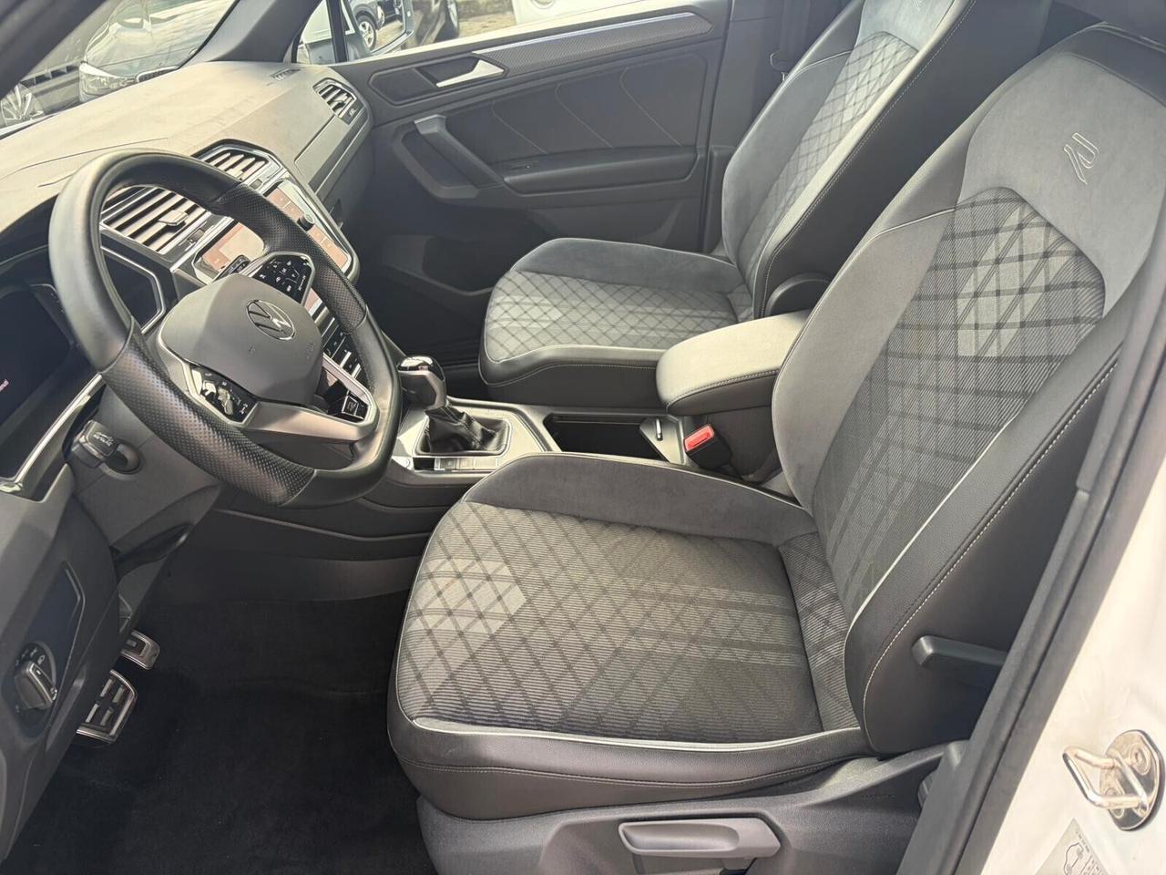 Volkswagen Tiguan 2.0 TDI 150 CV SCR DSG R-Line