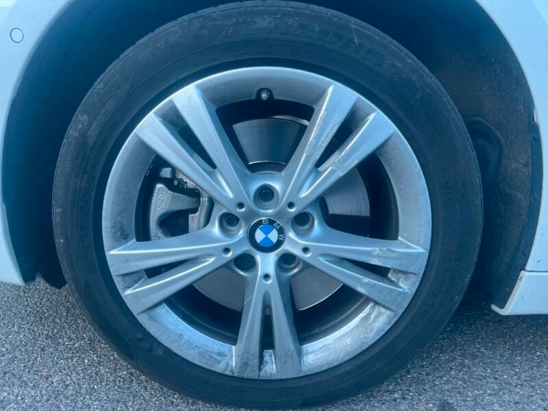 BMW Serie 2 A.T. (F45) 225xe Active Tourer iPe...