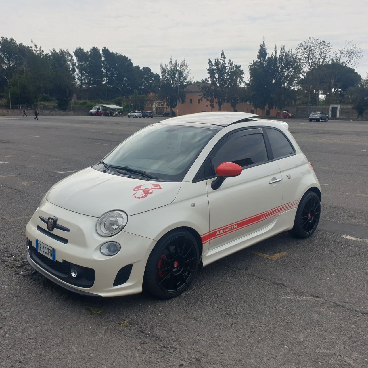 Abarth 500 1.4 Turbo T-Jet esseesse