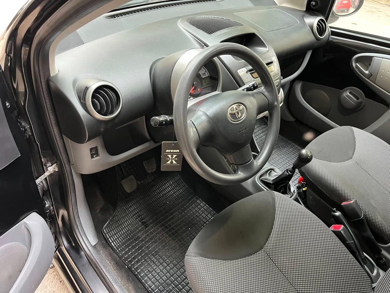 Toyota Aygo 1.0 12V VVT-i 5 porte Now