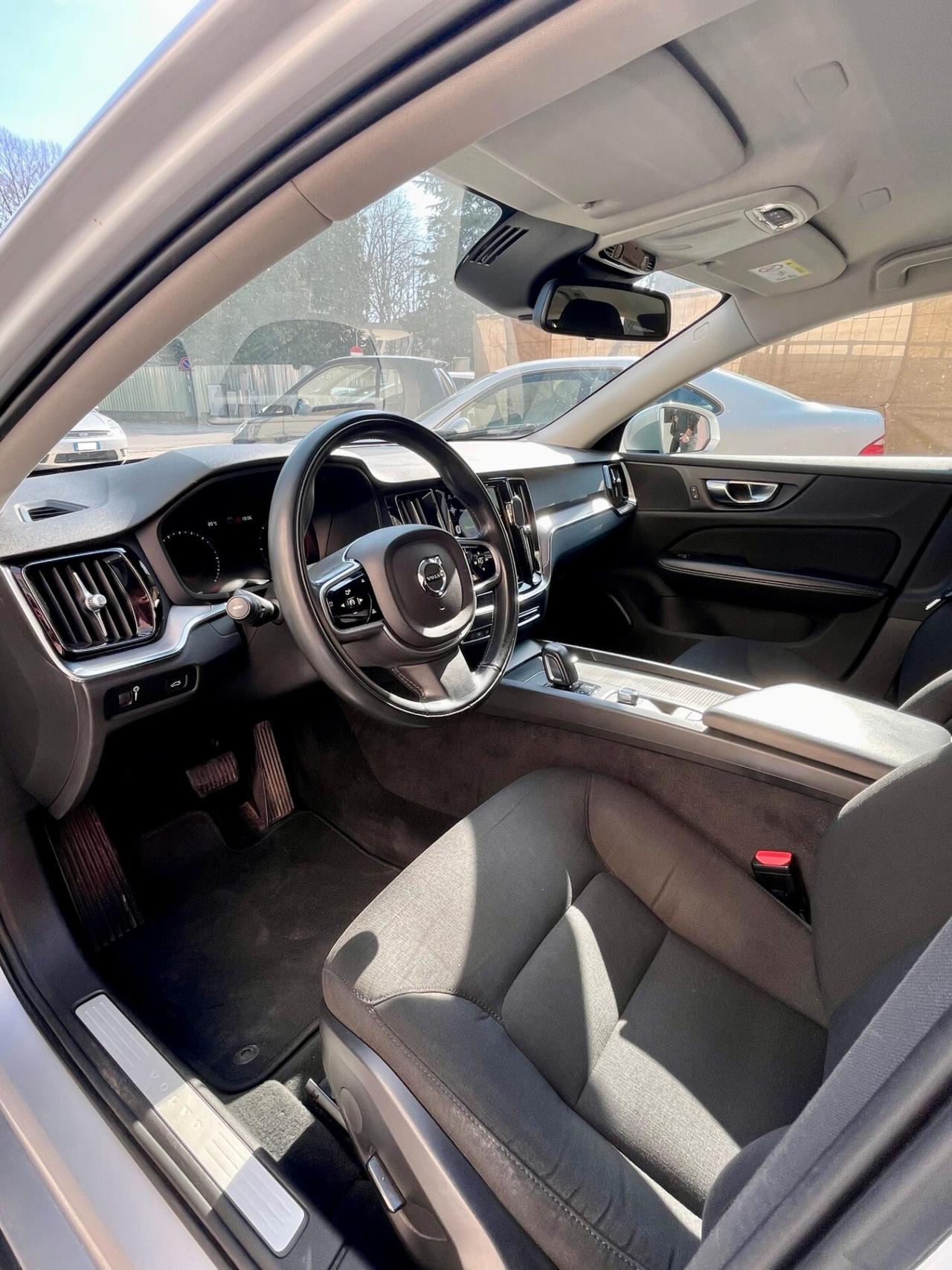 Volvo V60 Geartronic IVA ESPOSTA - TAGLIANDI UFFICIALI