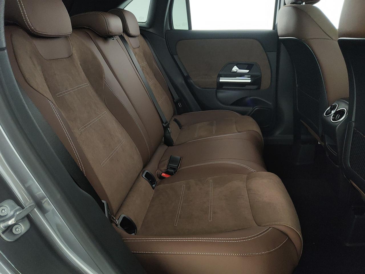 Mercedes-Benz GLA 200 d