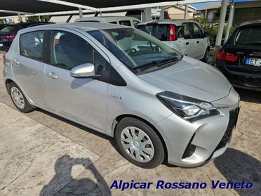 TOYOTA Yaris 1.5 Hybrid 5 porte Cool hat chback