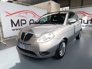 Lancia Ypsilon 1.3 MJT 75 CV Oro