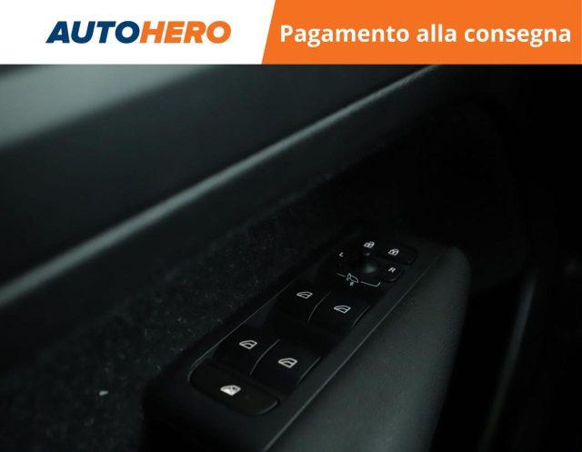 VOLVO XC40 D3 AWD Geartronic Momentum Core