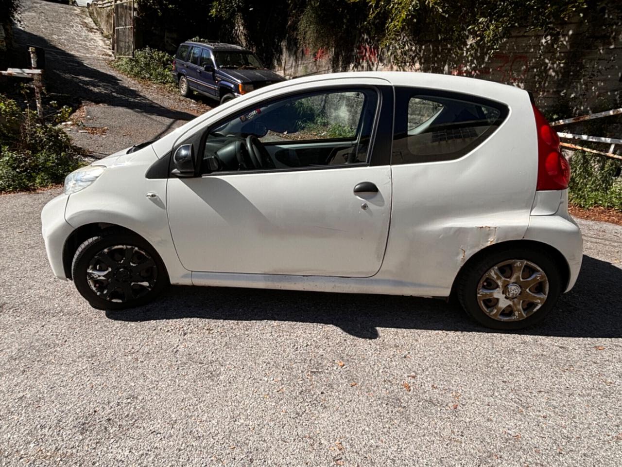 Peugeot 107 1.0 68CV 3p. Desir adatta per neopatentati