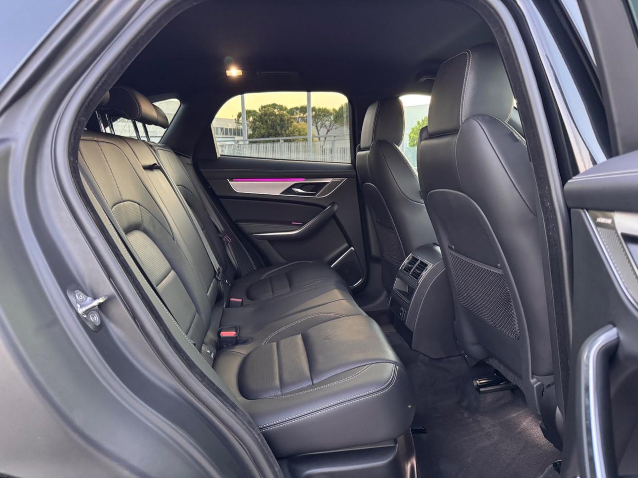 Jaguar F-Pace 2.0 D 163 CV AWD aut. R-Dynamic SE