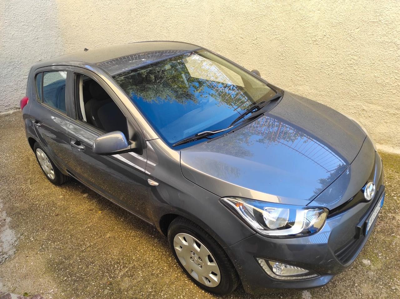 HYUNDAI I20 5 PORTE 1100 DIESEL MOTORE NUOVO