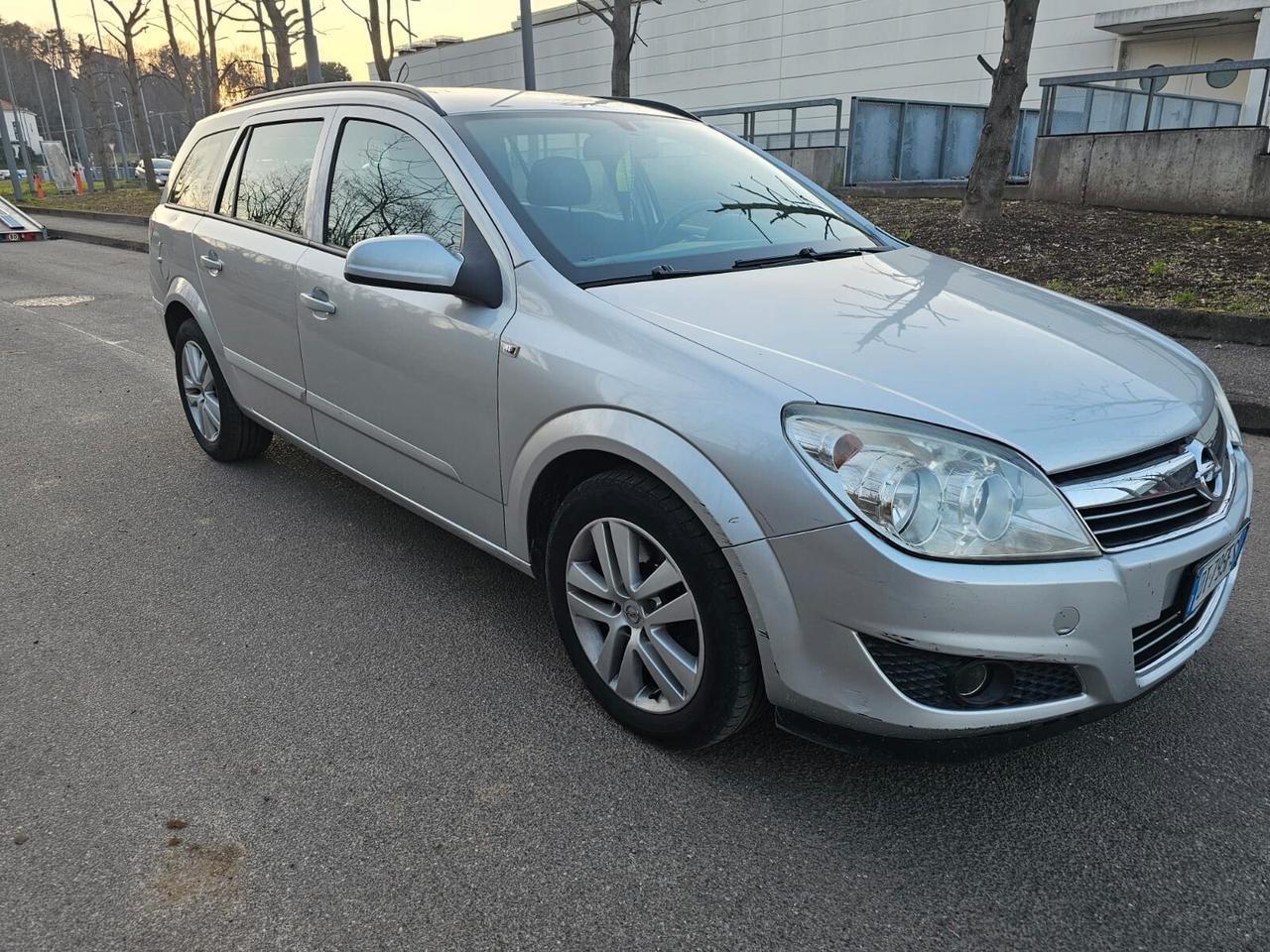 Opel Astra 1.9 CDTI 120CV