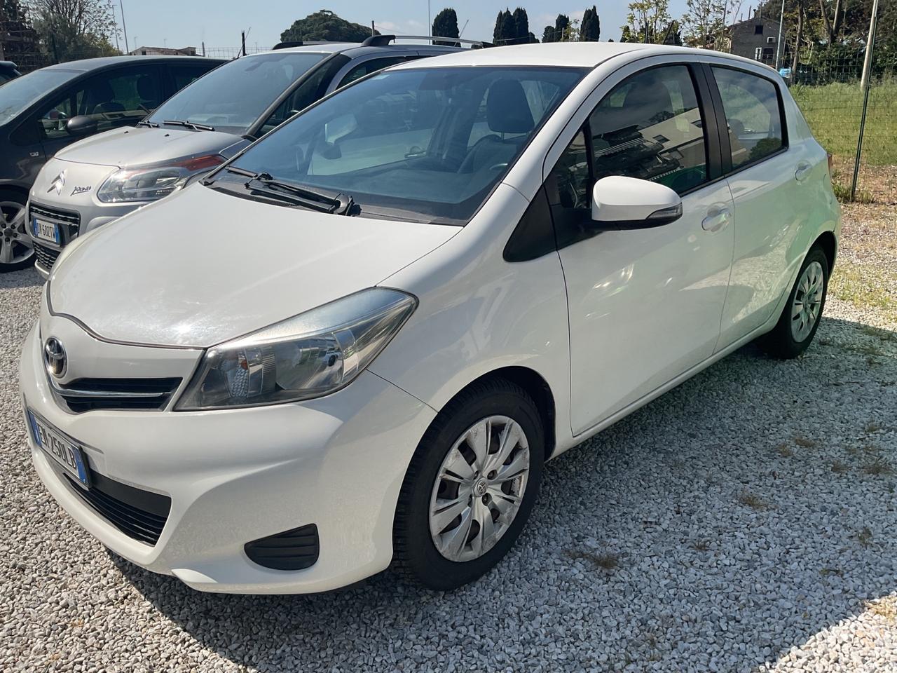 Toyota Yaris 1.0 5 porte Lounge
