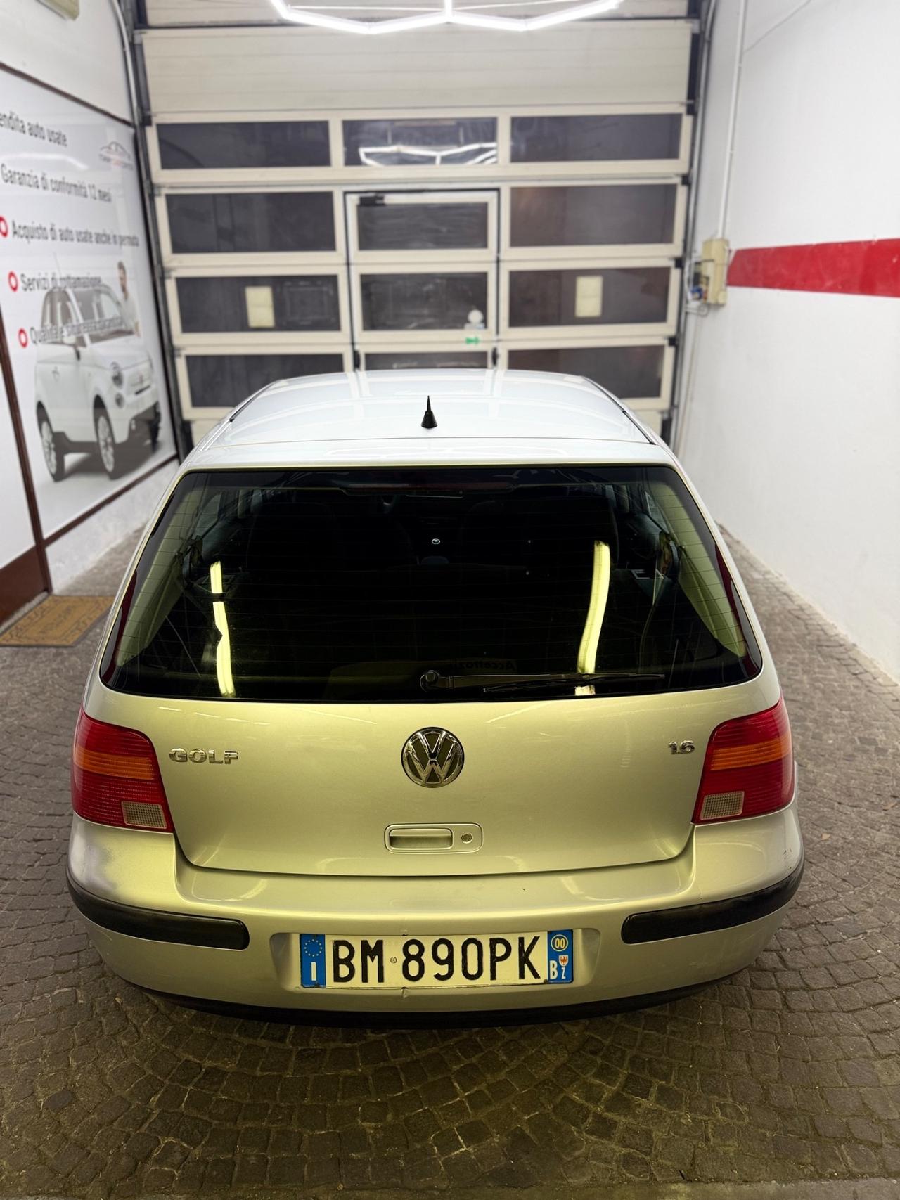 Volkswagen Golf 1.6 16V cat 5 porte Highline