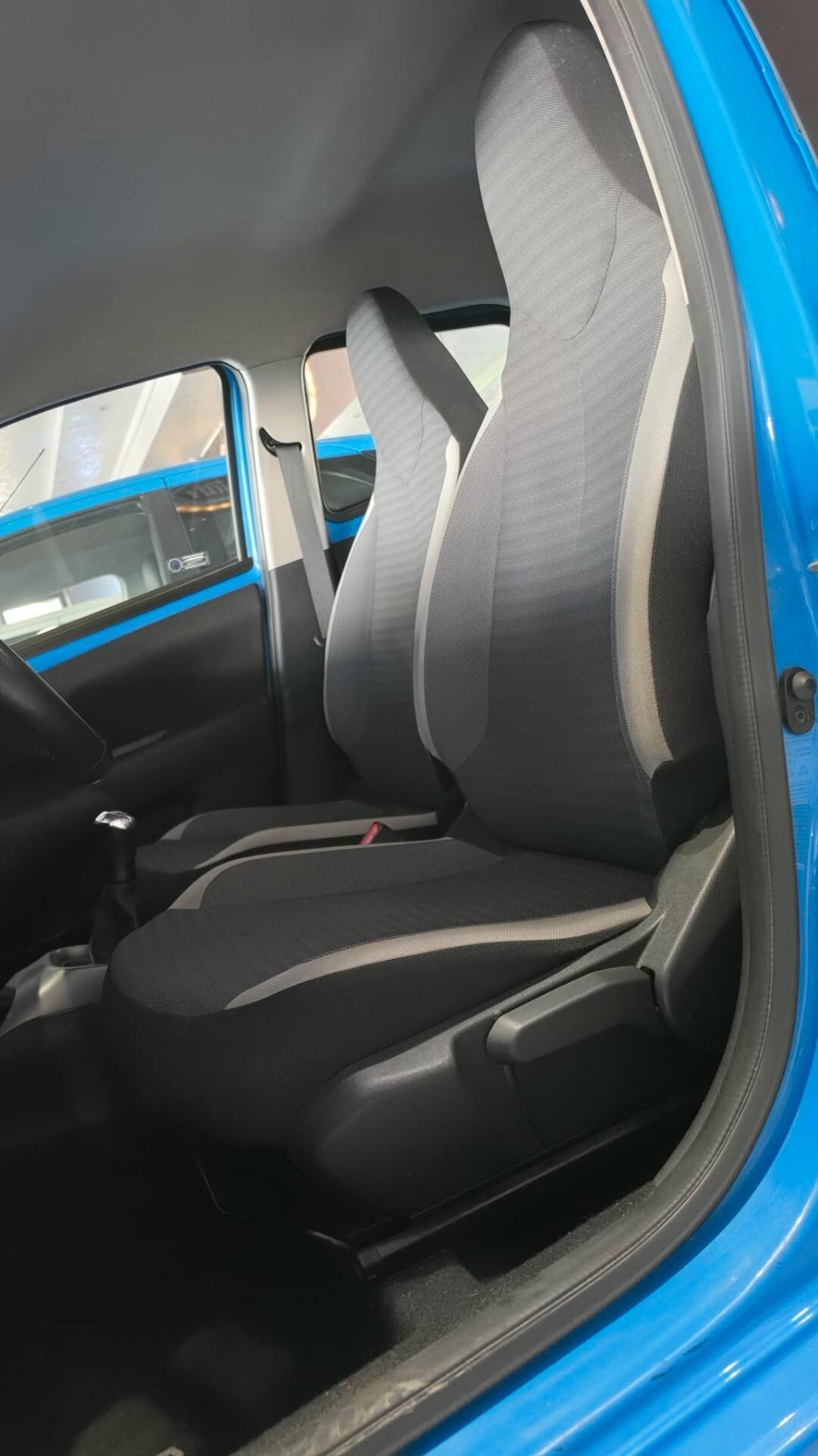 Toyota Aygo Connect 1.0 VVT-i 72 CV 5 porte x-clusiv