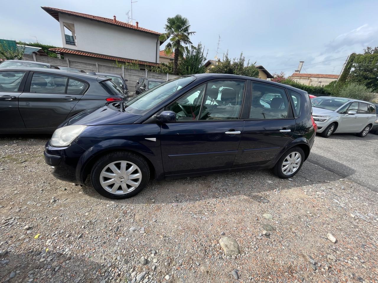 Renault Scenic Grand Scénic 1.5 dCi/105CV PlayStation Portable