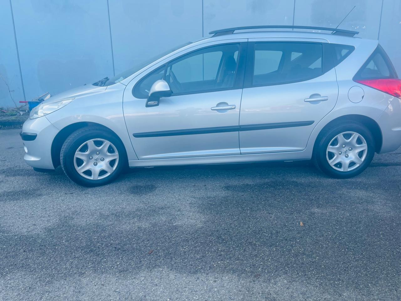 Peugeot 207 1.4 8V 75CV SW Energie Sport ECO GPL