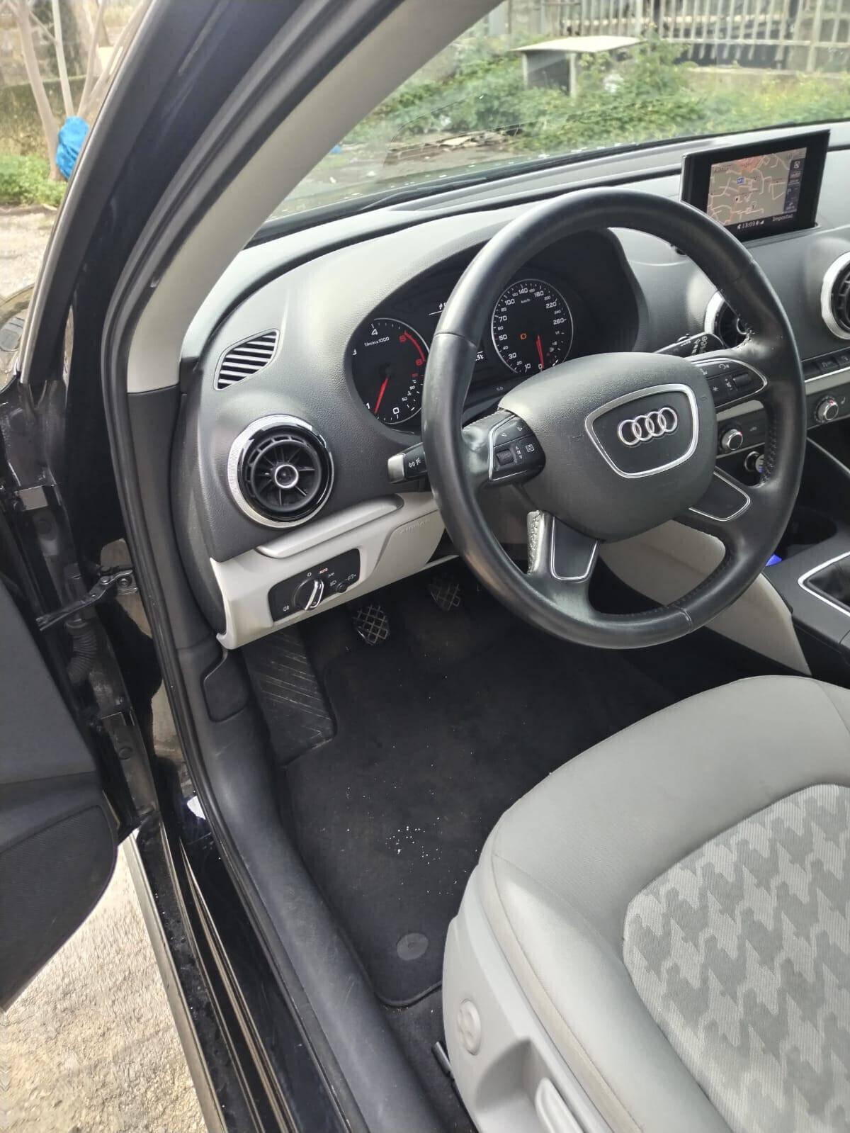 Audi A3 SPB 1.6 TDI Attraction