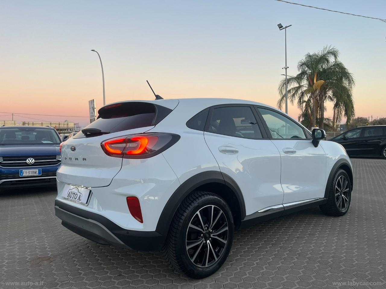 FORD PUMA 1.0 ECOBOOST HYBRID 125 CV TITANUM CAMBIO AUTOMATICO