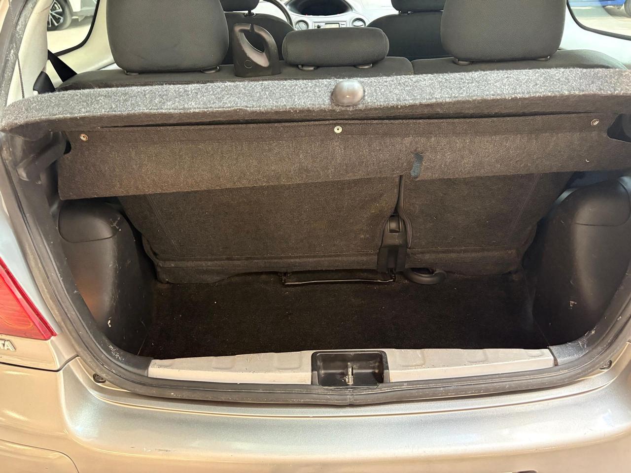 Toyota Yaris 3p 1.0 Sol Blue