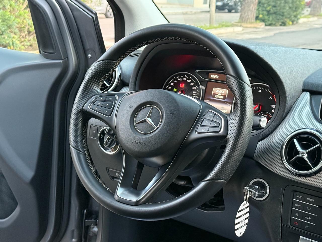 Mercedes B 180 CDI Automatic Executive NAVI - 2015