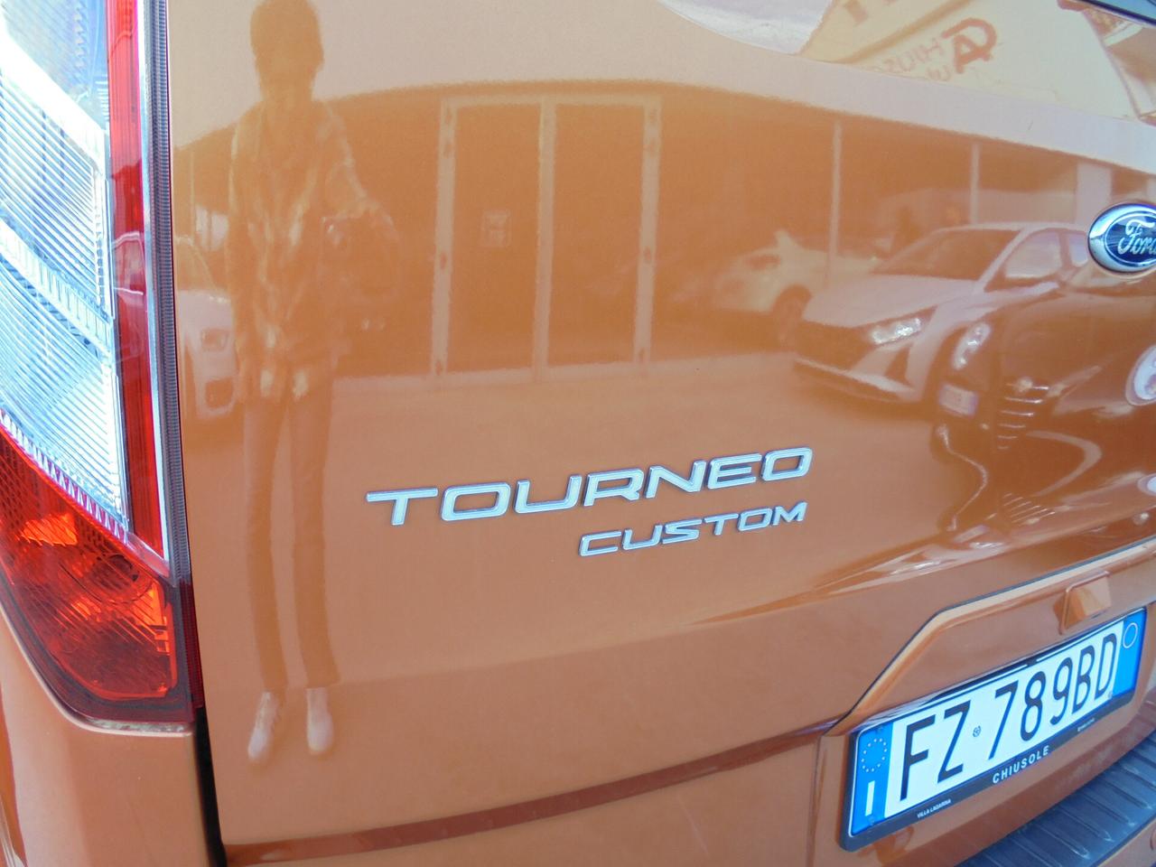 Ford Tourneo Custom 320 2.0 TDCi 130CV MHEV PC Titanium