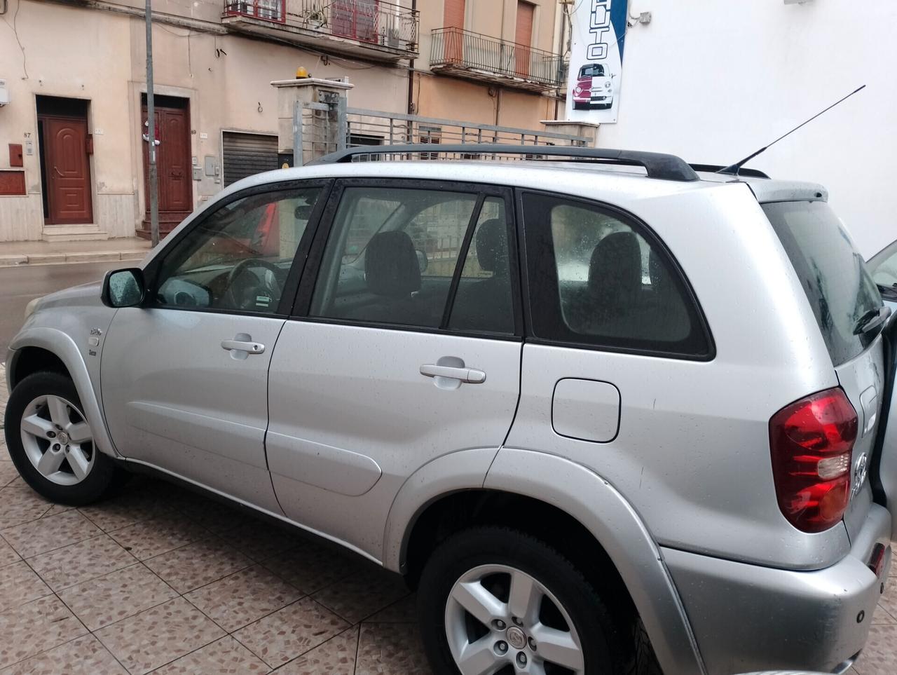 Toyota RAV 4 RAV4 2.0 Tdi D-4D cat 5 porte Sol