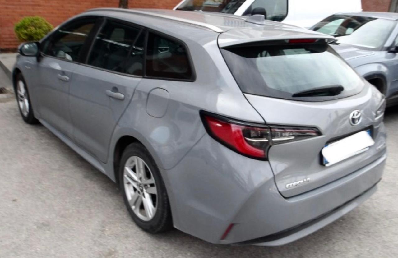 Toyota Corolla Touring Sports 1.8 Hybrid Business Tech