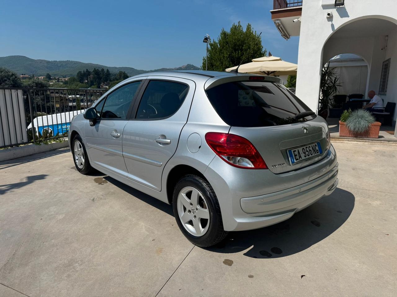 Peugeot 207 1.4 88CV 5p. 2 Tronic XS cambio automatico