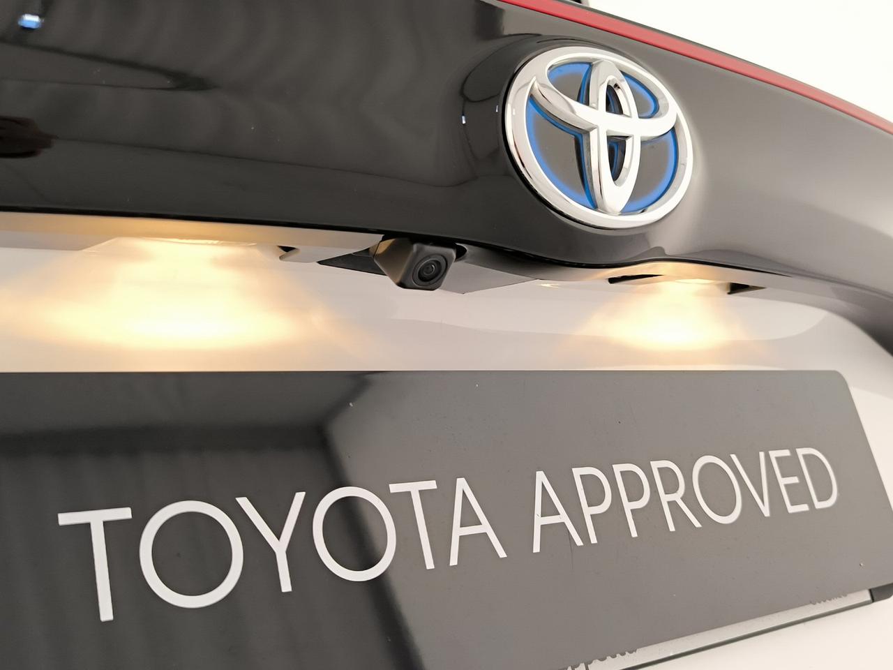 Toyota Yaris 1.5h lounge