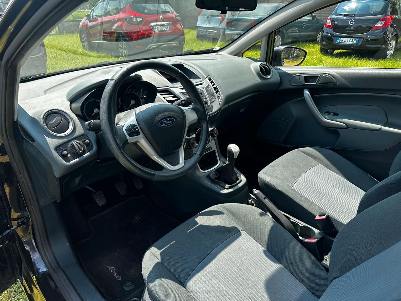 Ford Fiesta 1.4 TDCi 70CV Neopatentati