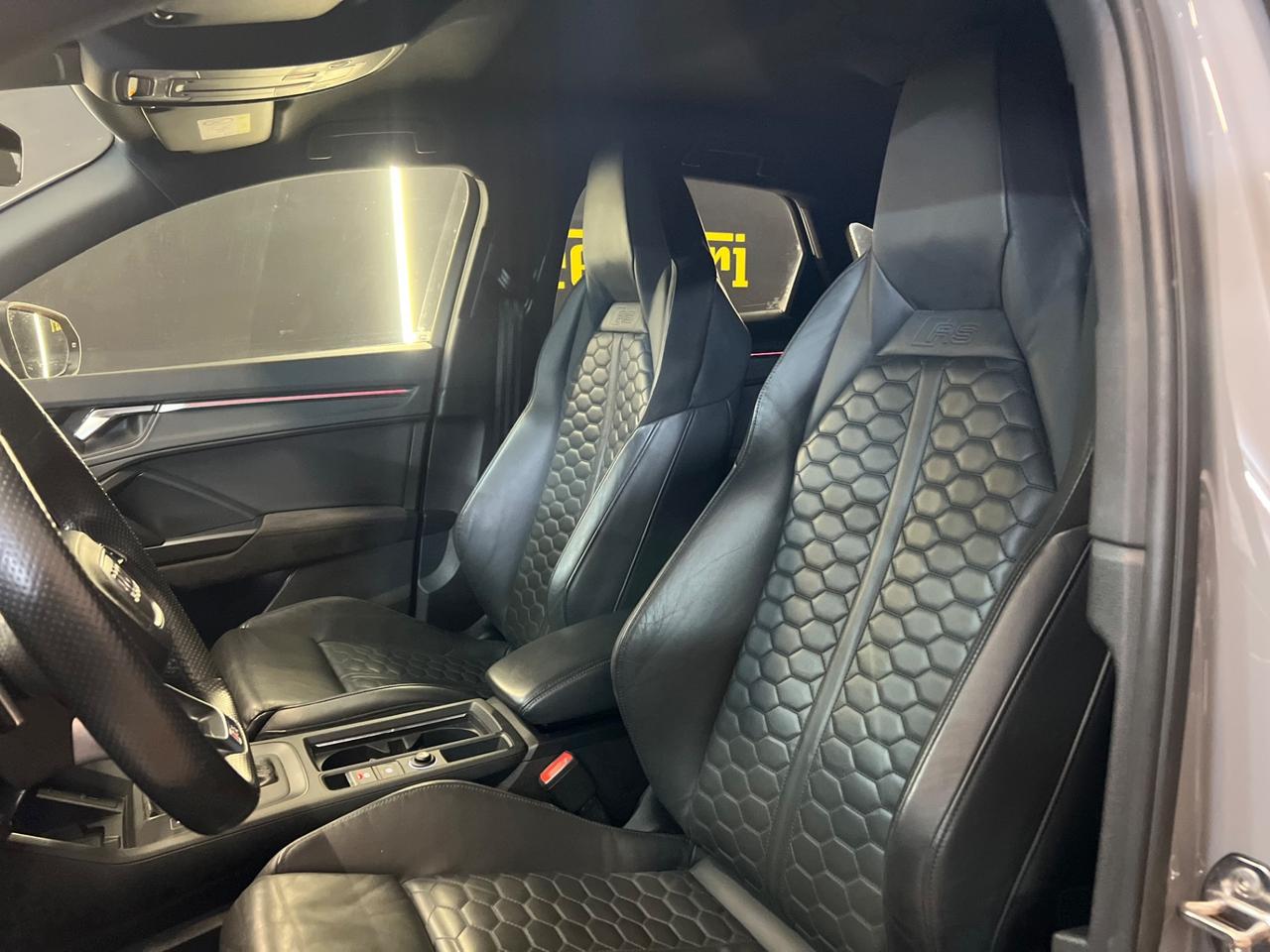 Audi Q3 RS quattro S tronic