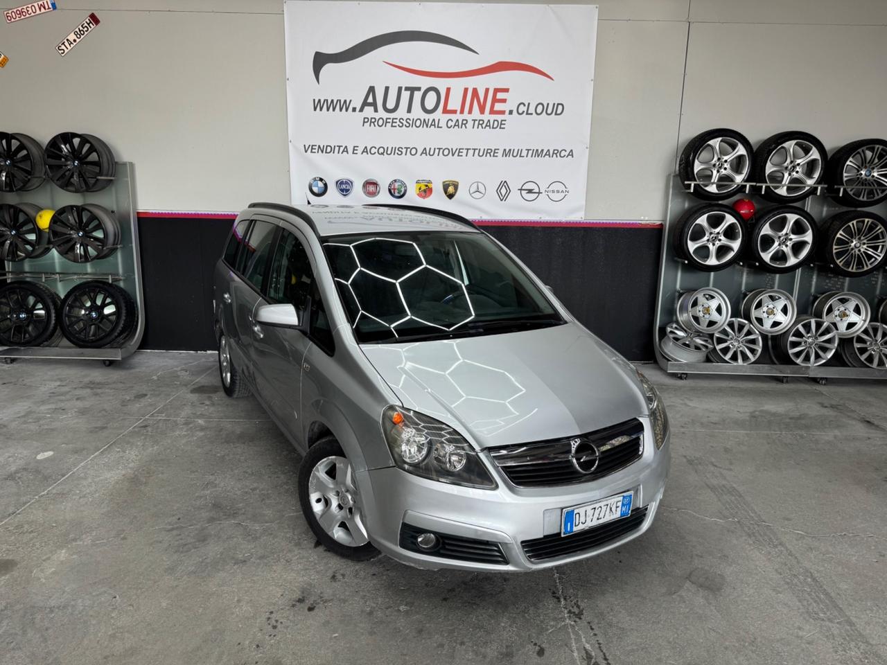 Opel Zafira 1.9 CDTI 7POSIT 120CV ADATTA NEOPATENTATI