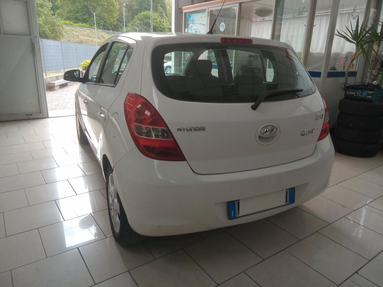 HYUNDAY i20 1.2 Benz GPL