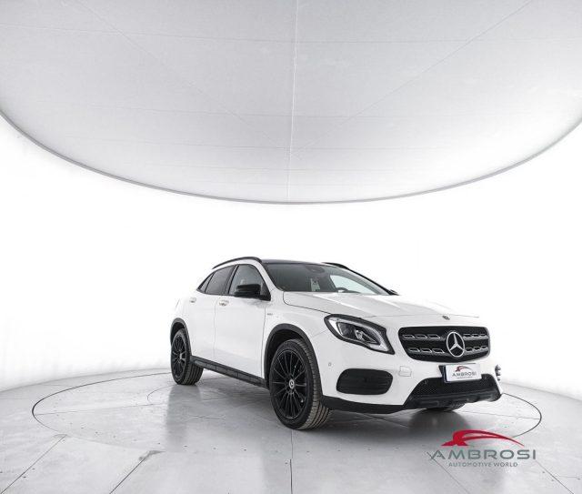 MERCEDES-BENZ GLA 200 CDI 200 d Automatic Night Edition