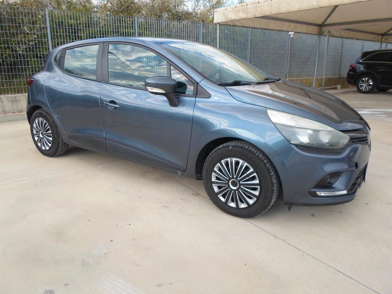 Renault Clio 1.2 75CV 5 porte Intens